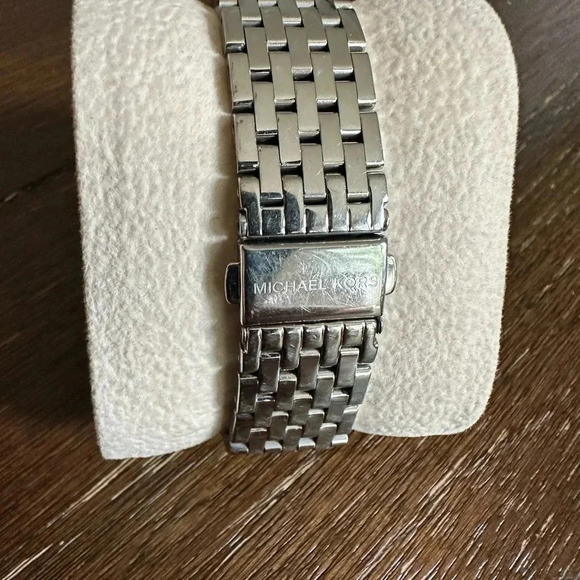 Michael Kors Darci watch main image 6